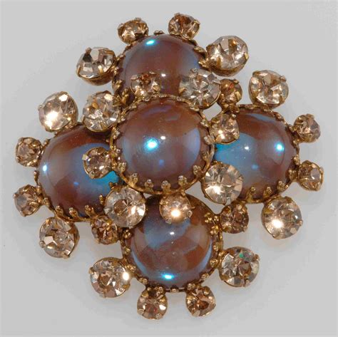 quality vintage jewelry if stones are glued on